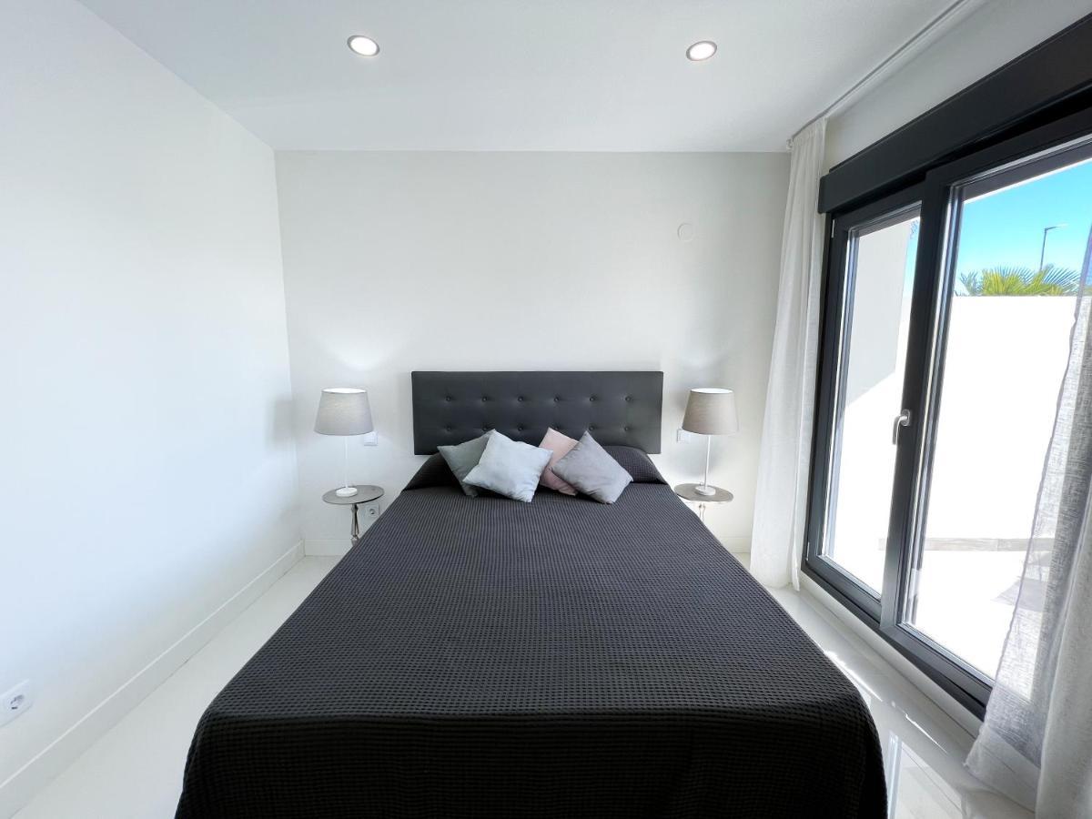 Apartment In Manilva, Just A Few Steps From The Beach Exterior foto